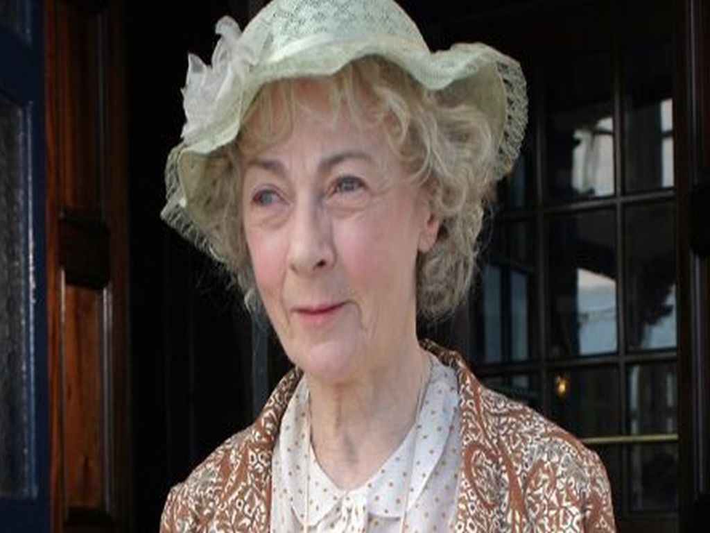 Geraldine McEwan în Miss Marple