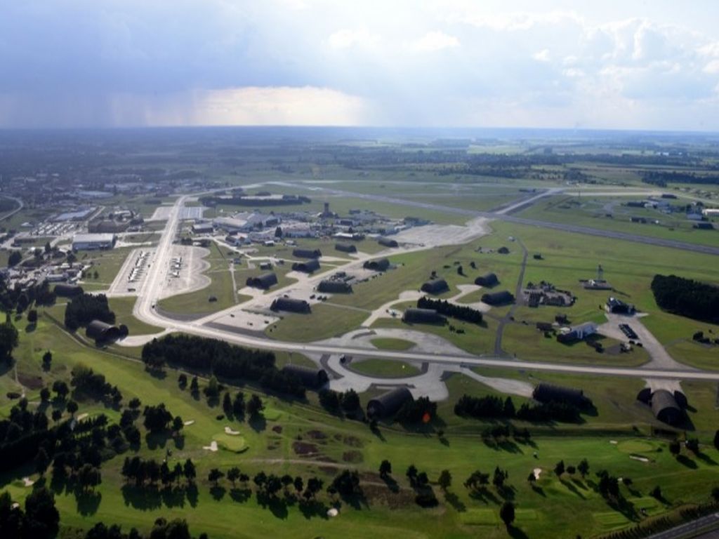 Image: RAF Lakenheath from the air (Credit: US Dept Of Defense)